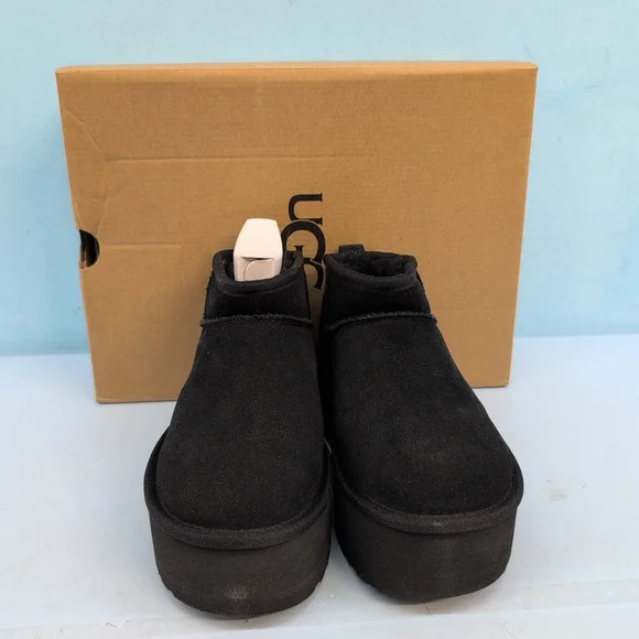 UGG Classic Ultra Mini Platform Boot Women's US 6 Black - Picture 4 of 13